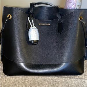 Michael Kors Tote